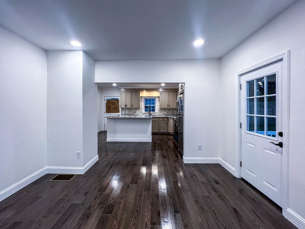 648 Rathbun Street Blackstone, MA 01504 - Photo 11 of 38 Gallery Image 11