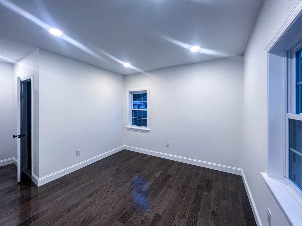 648 Rathbun Street Blackstone, MA 01504 - Photo 4 of 38 Gallery Image 4