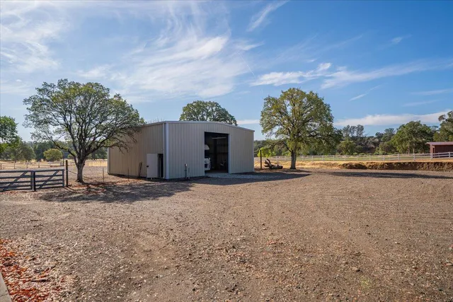 $565,000 | 18771 Drake Road, Red Bluff, CA 96080
