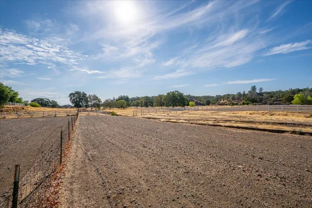 $565,000 | 18771 Drake Road, Red Bluff, CA 96080