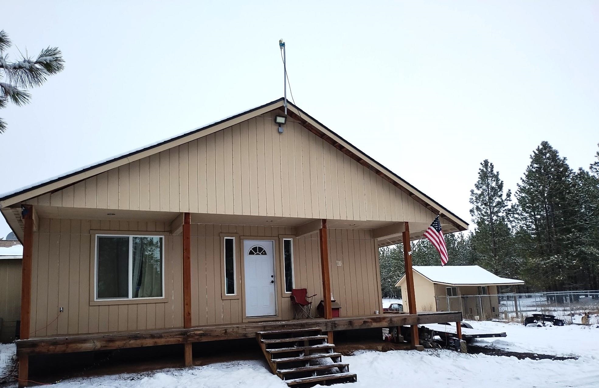 18427 West Burnett Road Nine Mile Falls, WA 99026 - Photo 2 of 29