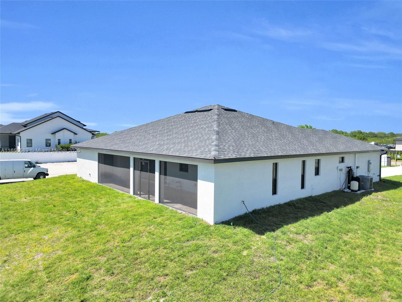 7789 16th Terrace LaBelle, FL 33935 - Photo 4 of 32 Back of Home