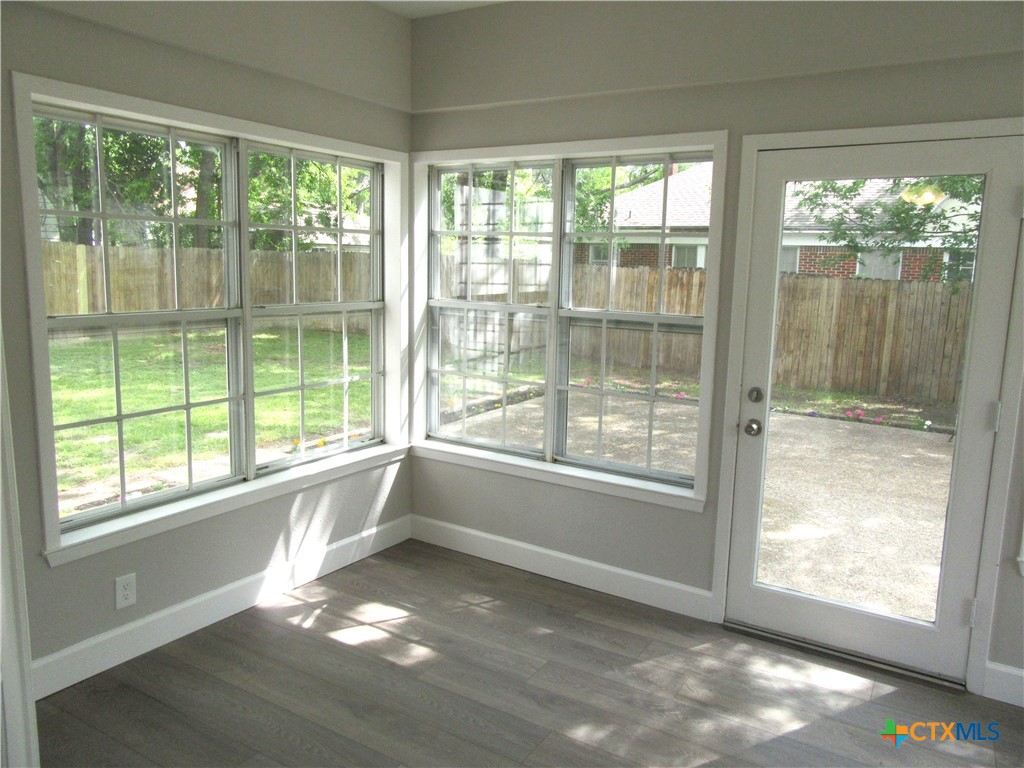 415 Easy Street Marlin, TX 76661 - Photo 18 of 45 a view of an empty room and window