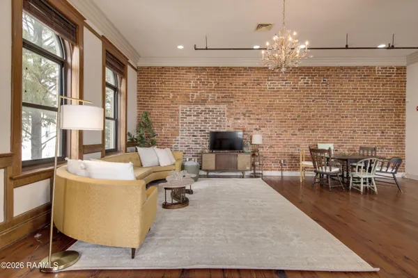 $2,200 | 500 Jefferson Street, Unit 1, Lafayette, LA 70501