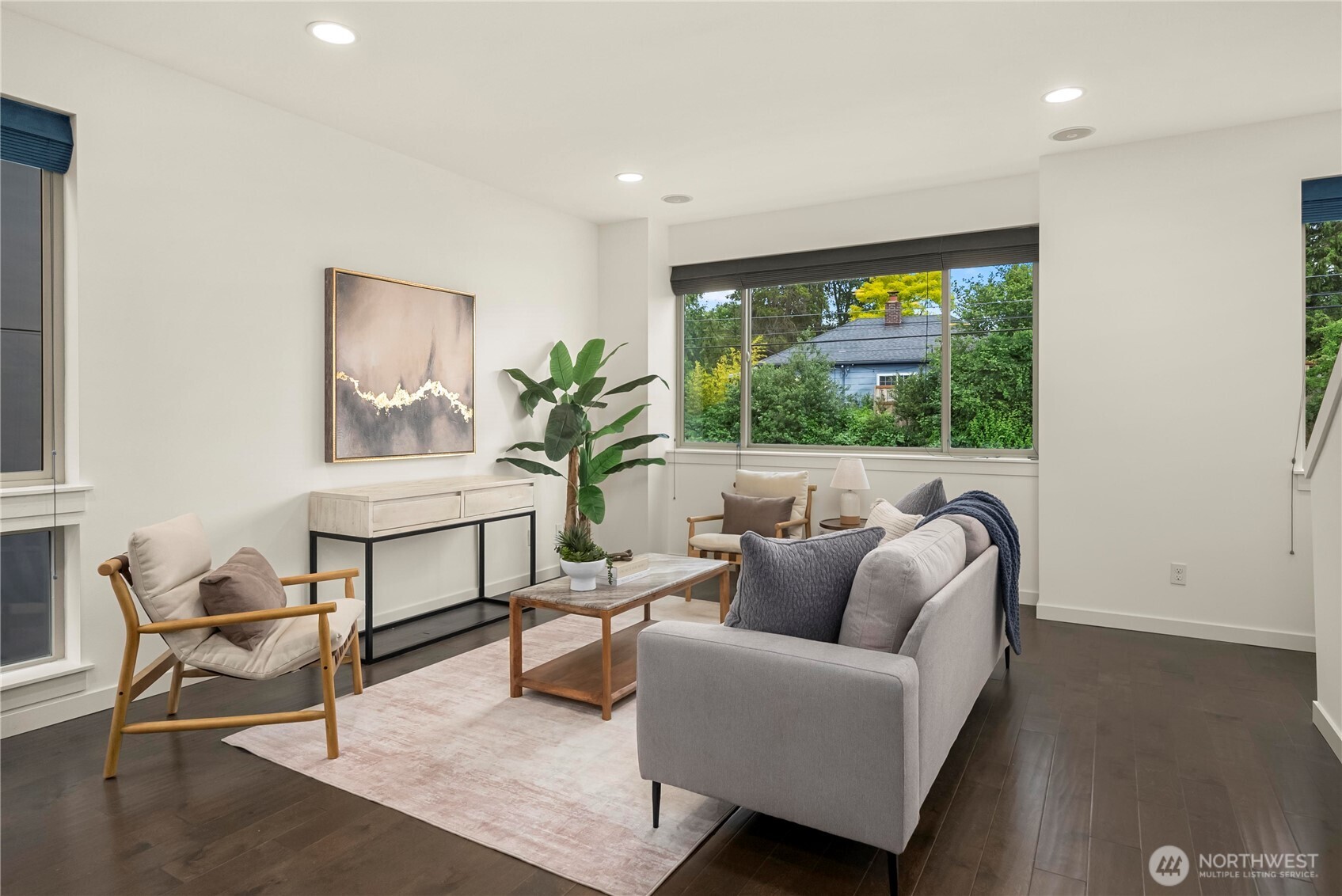 3951 Southwest Oregon Street Seattle, WA 98116 - Photo 11 of 33