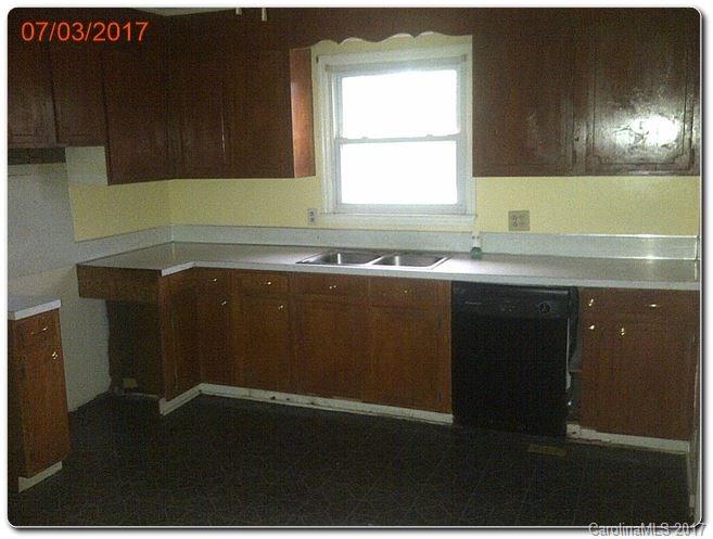 442 Christopher Road Shelby, NC 28152 - Photo 3 of 8 Gallery Image 3