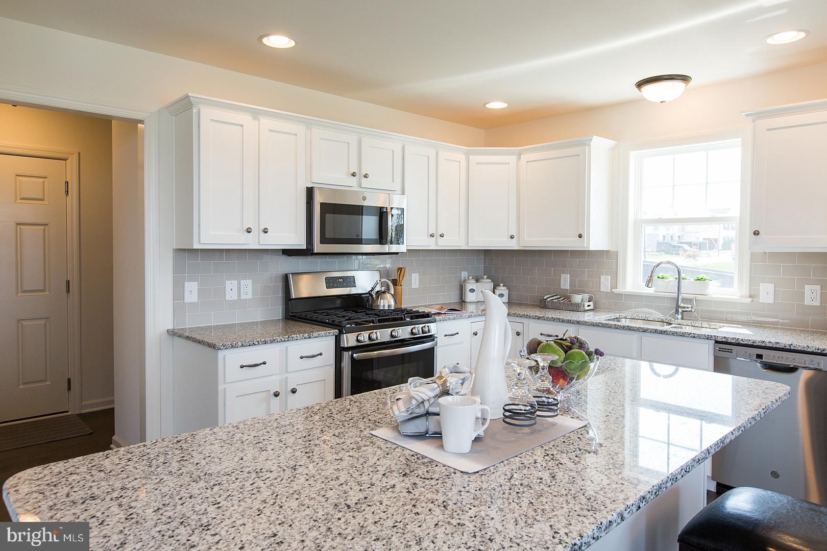 694 Hamaker Road Manheim, PA 17545 - Photo 11 of 45