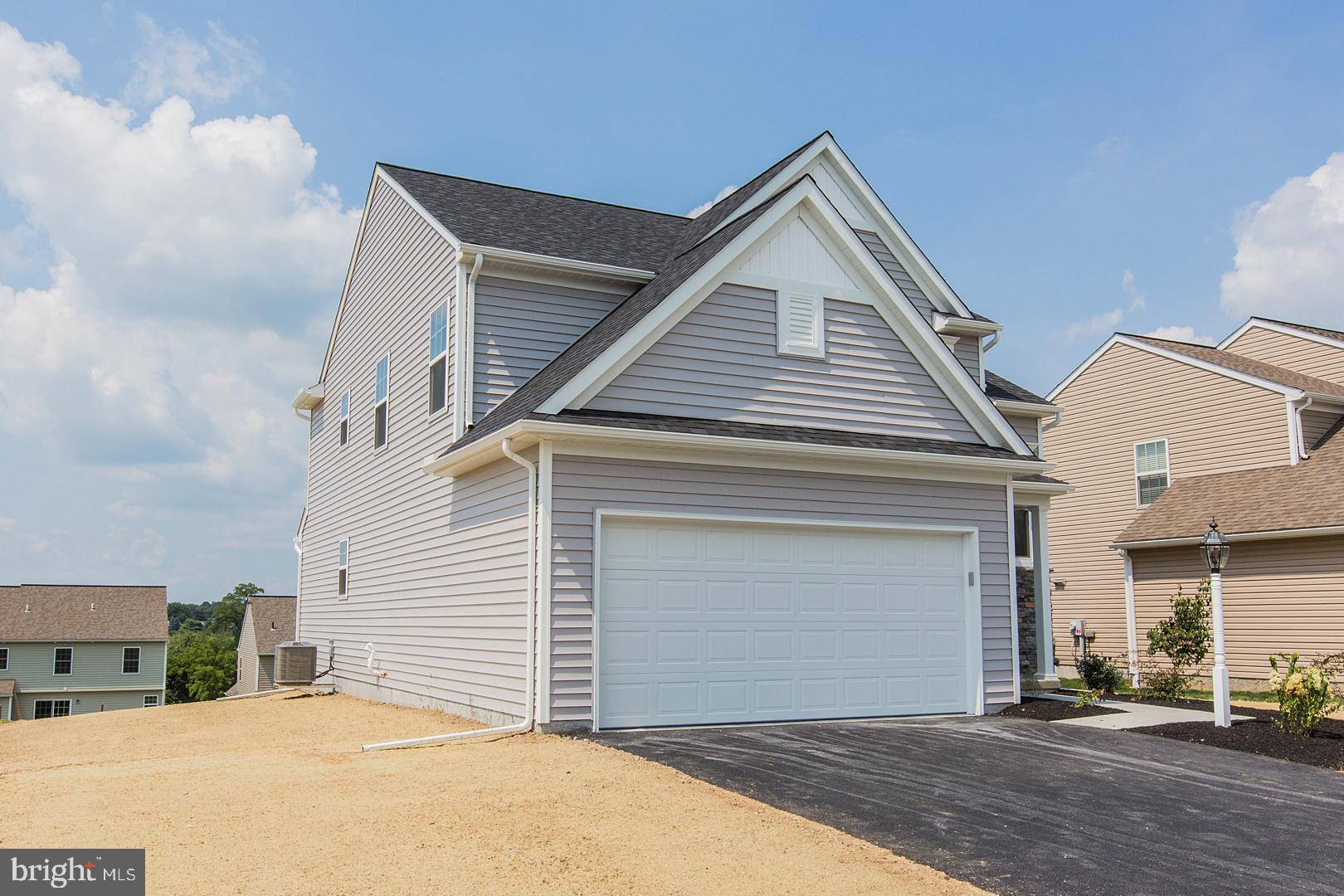 694 Hamaker Road Manheim, PA 17545 - Photo 3 of 45