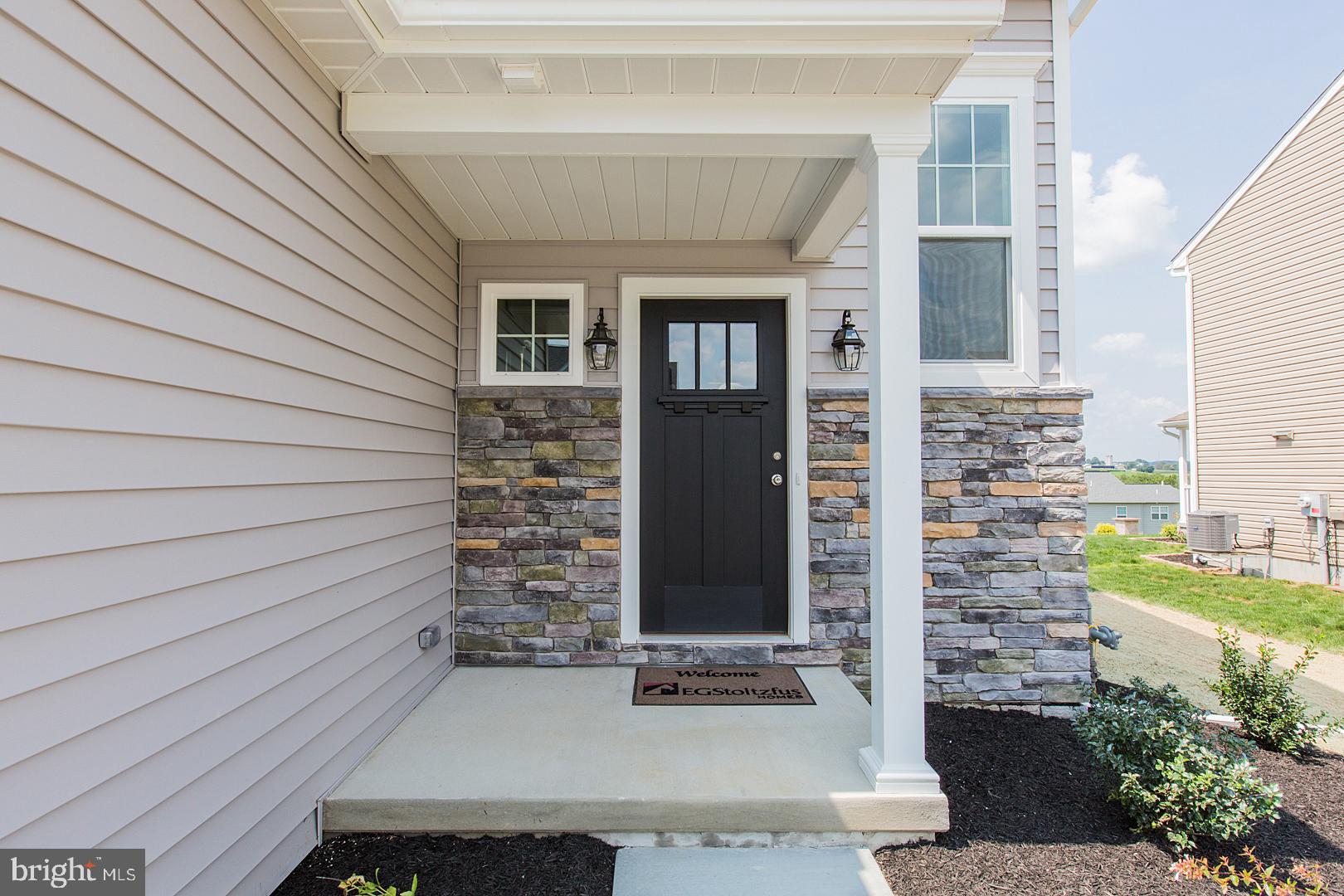 694 Hamaker Road Manheim, PA 17545 - Photo 4 of 45