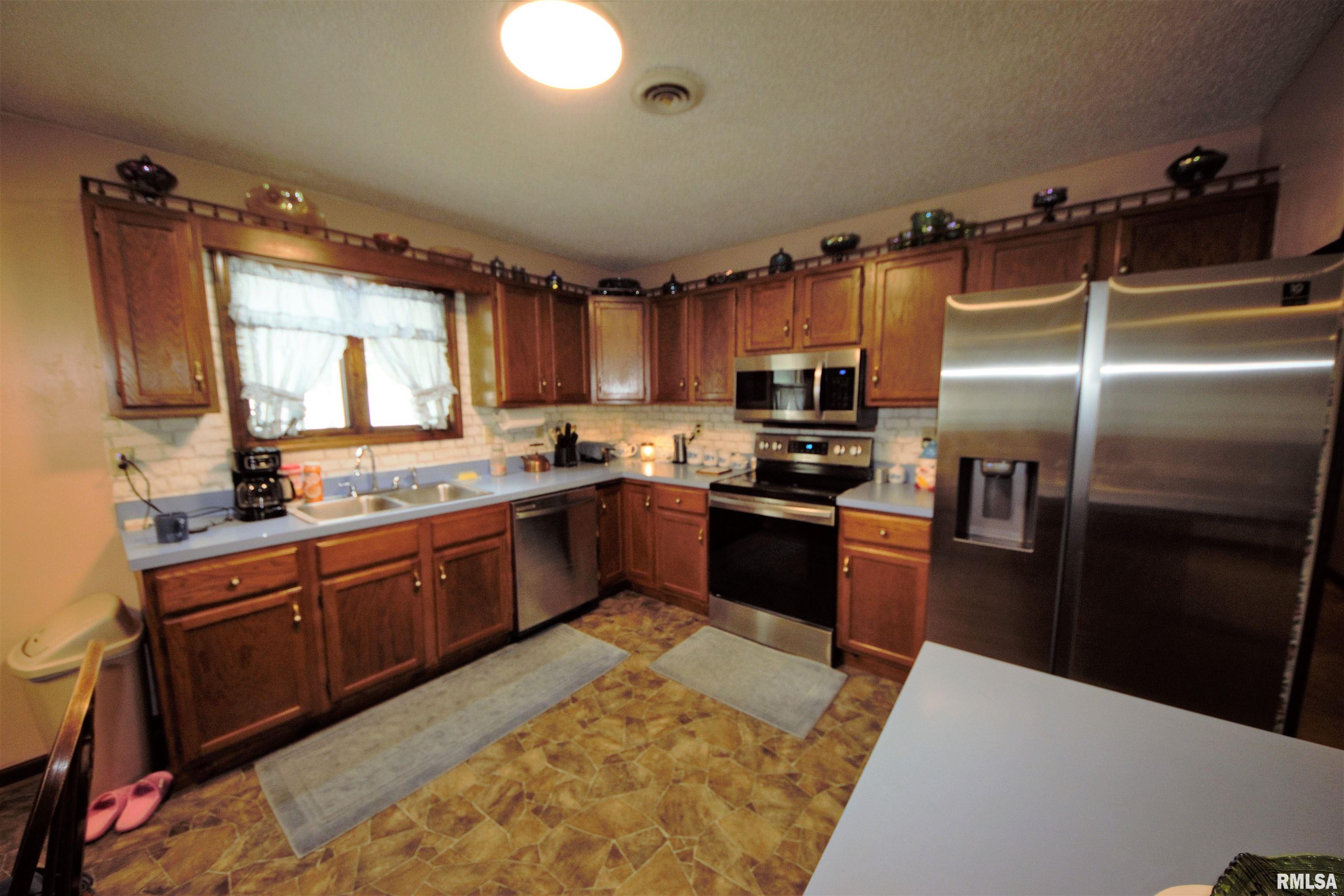 17001 Lowry Avenue Benton, IL 62812 - Photo 20 of 36