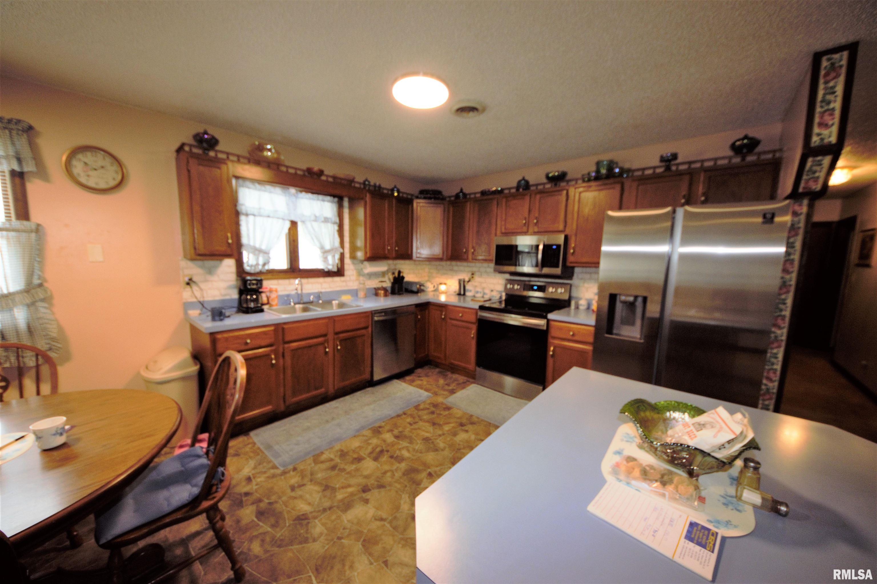 17001 Lowry Avenue Benton, IL 62812 - Photo 21 of 36