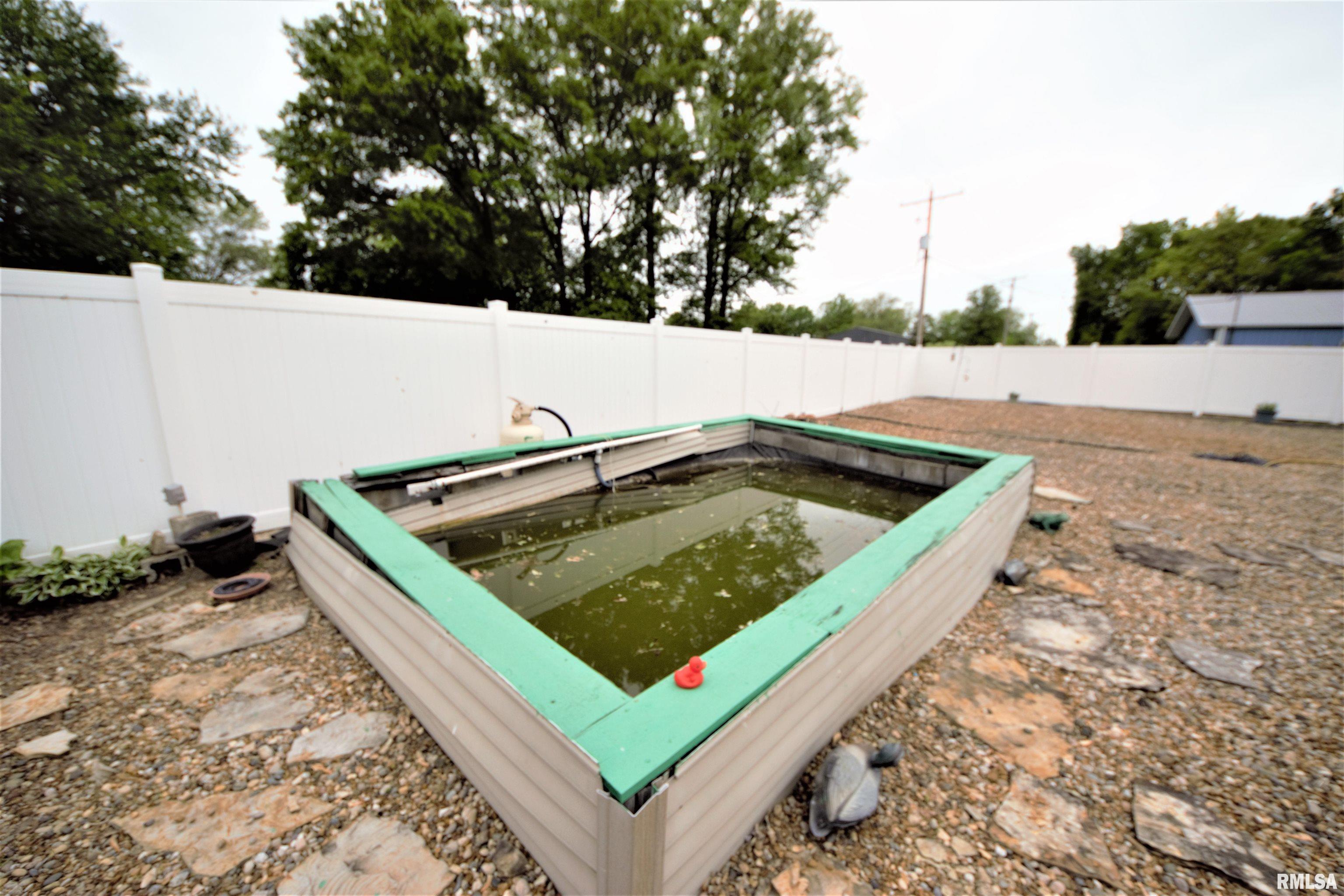 17001 Lowry Avenue Benton, IL 62812 - Photo 32 of 36