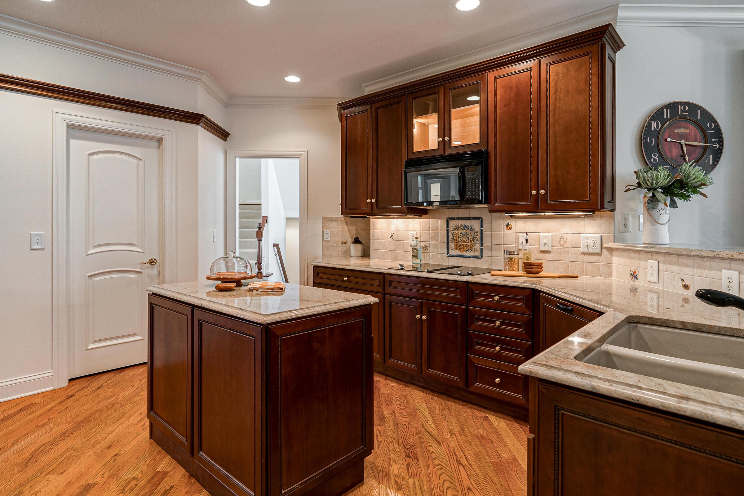 6805 Cook Road Powell, OH 43065 - Photo 14 of 66 Gallery Image 14