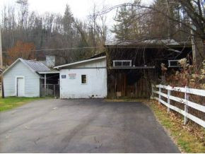 964 Pine Orchard Road Butler, TN 37640 - Photo 5 of 9 Photo 5