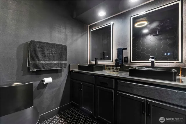 $1,399,000 | 3062 44th Street East, Tacoma, WA 98443