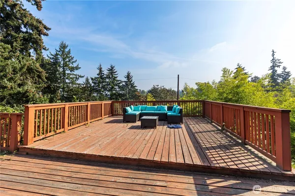 $1,375,000 | 3062 44th Street East, Tacoma, WA 98443