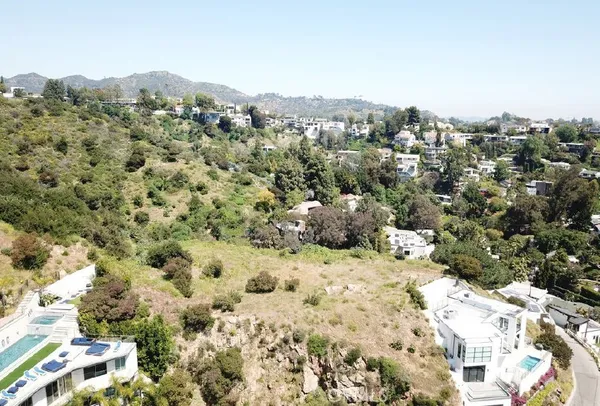 $1,699,000 | 6363 Weidlake Drive, Los Angeles, CA 90068