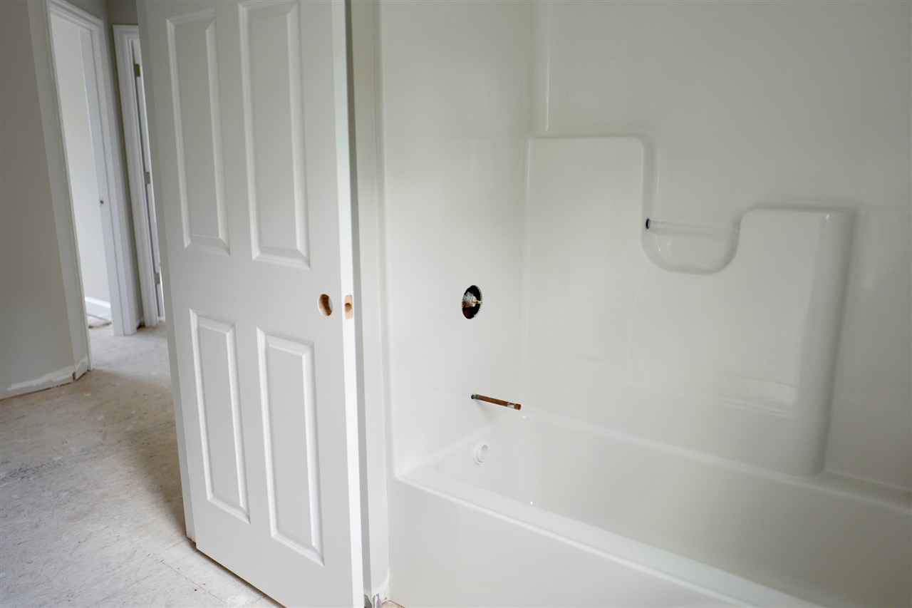 38 Steele Road, Unit 9 Derry, NH 03038 - Photo 23 of 29