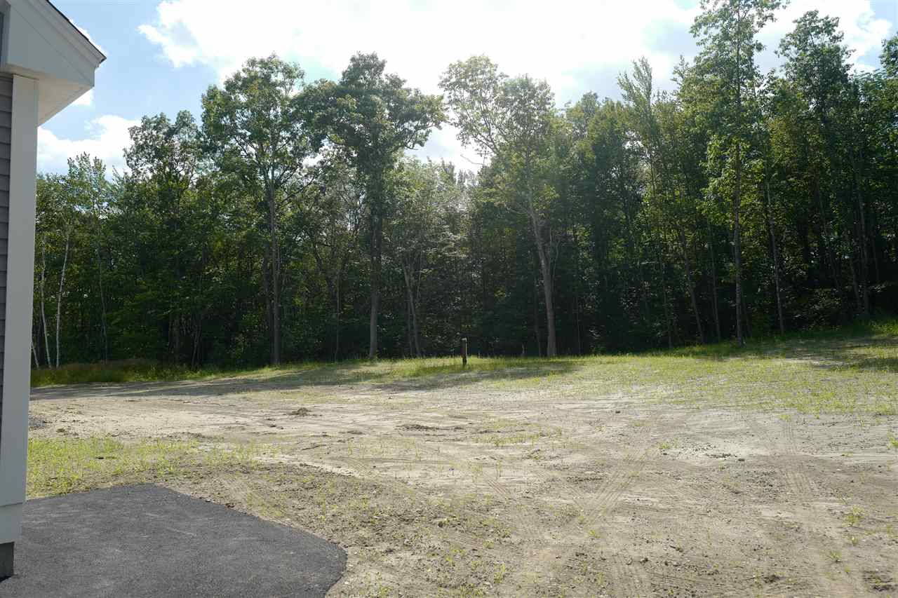38 Steele Road, Unit 9 Derry, NH 03038 - Photo 5 of 29