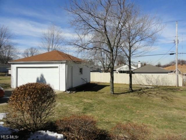 3120 Dentzler Road Parma, OH 44134 - Photo 4 of 8