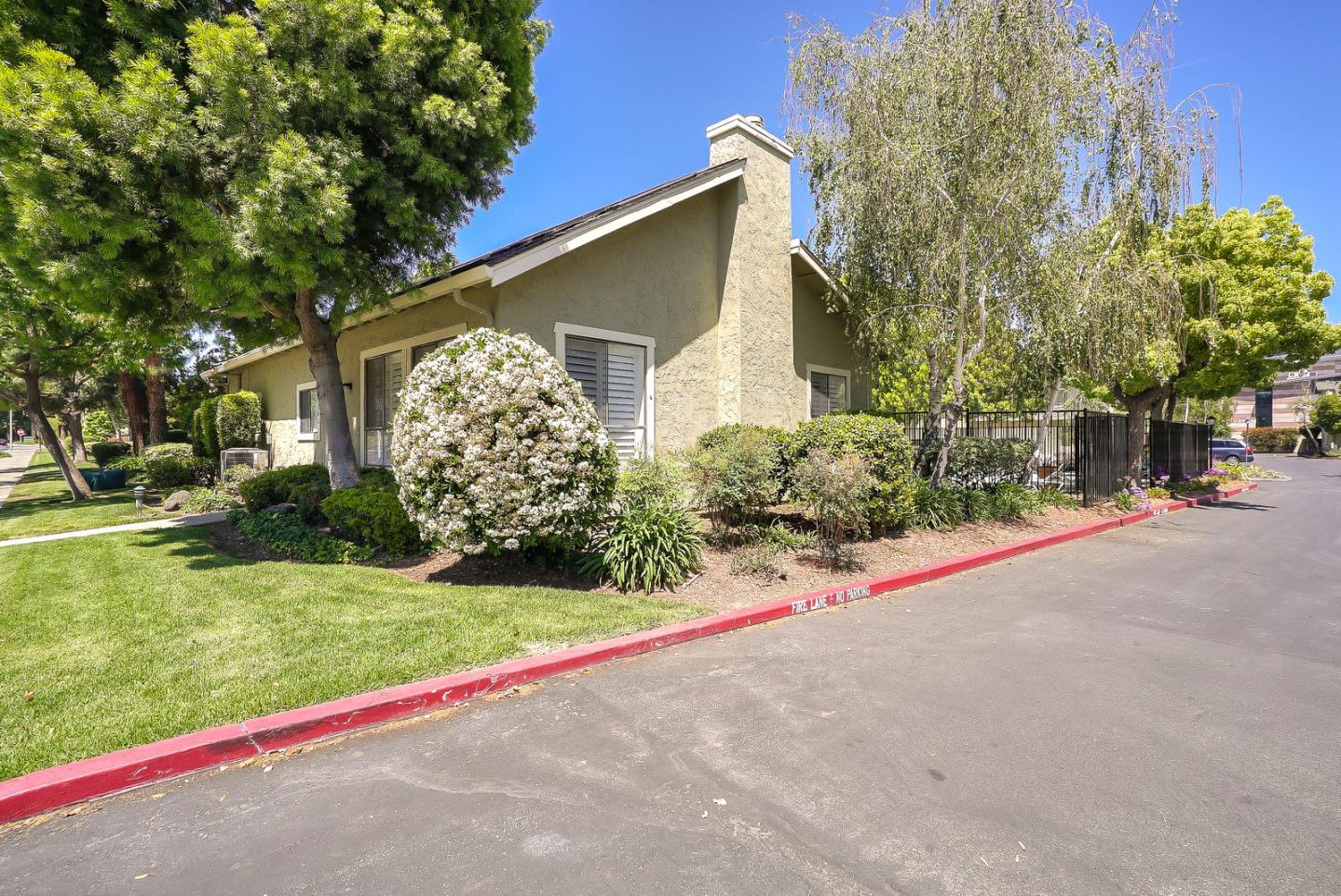 3744 Adriatic Way Santa Clara, CA 95051 - Photo 33 of 34 a front view of a house with garden