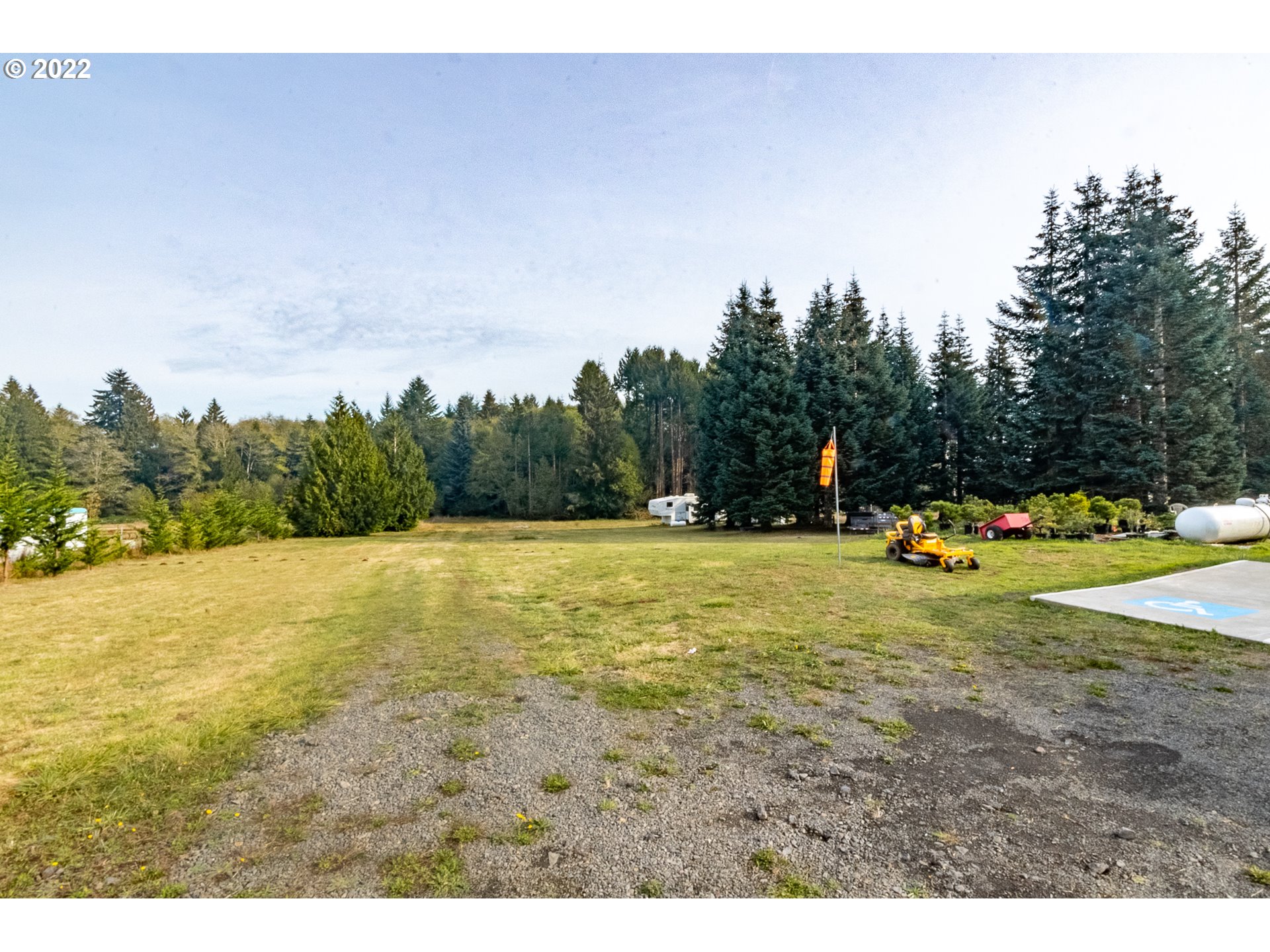 350 Bunker Hill Road Longview, WA 98632 - Photo 5 of 28 a view of outdoor space and yard