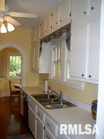 2537 Middle Road Davenport, IA 52803 - Photo 7 of 9 Gallery Image 7