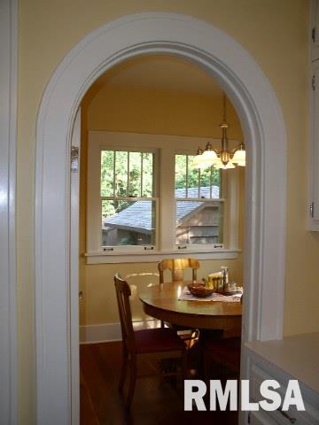 2537 Middle Road Davenport, IA 52803 - Photo 8 of 9 Gallery Image 8