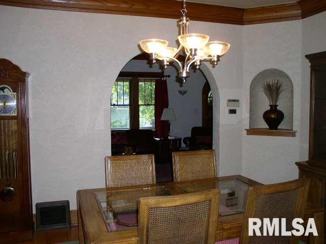 2537 Middle Road Davenport, IA 52803 - Photo 9 of 9 Gallery Image 9