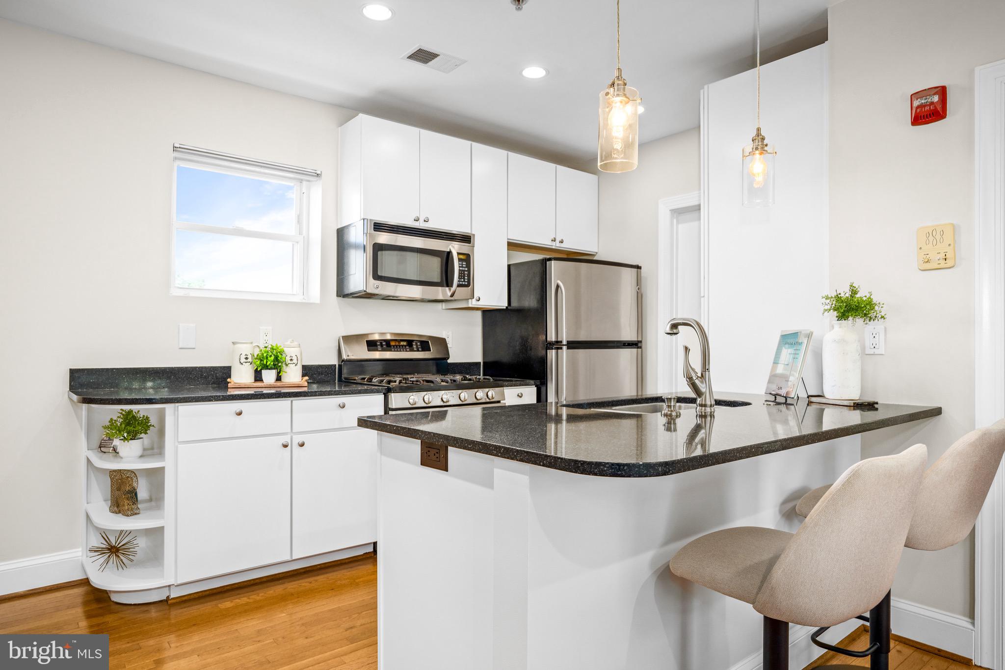 304 Q Street Northwest, Unit 4 Washington, DC 20001 - Photo 9 of 19