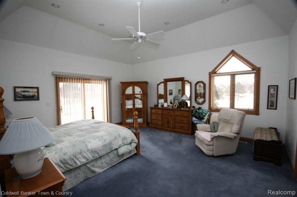 2025 Clyde Road Highland, MI 48357 - Photo 24 of 63 IMG_0204.jpg