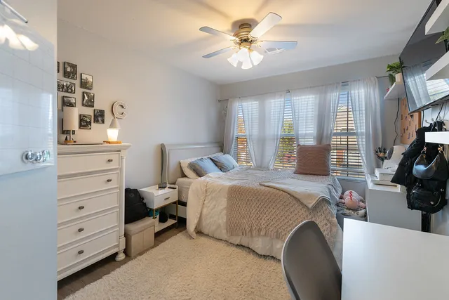 $315,000 | 8512 Foxborough Way, Joliet, IL 60431