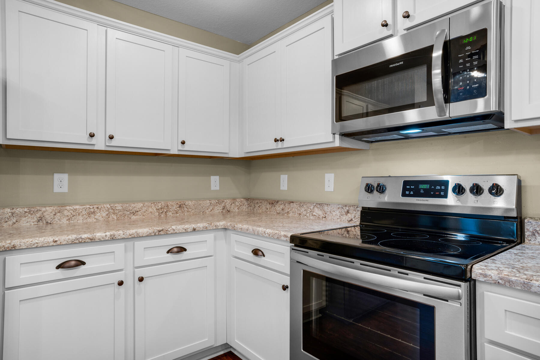 194 Wainwright Drive Crestview, FL 32539 - Photo 11 of 25 194 Wainwright Dr_20221121_048