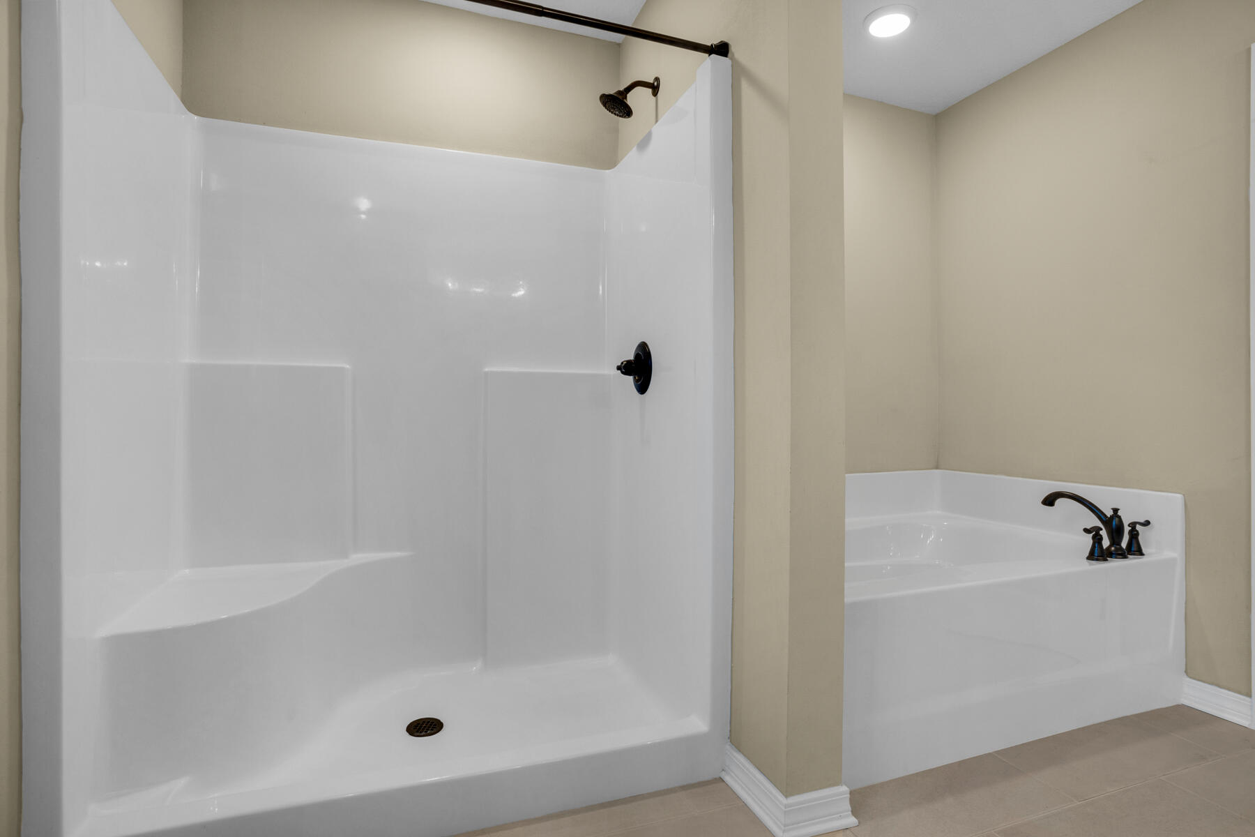 194 Wainwright Drive Crestview, FL 32539 - Photo 18 of 25 194 Wainwright Dr_20221121_081