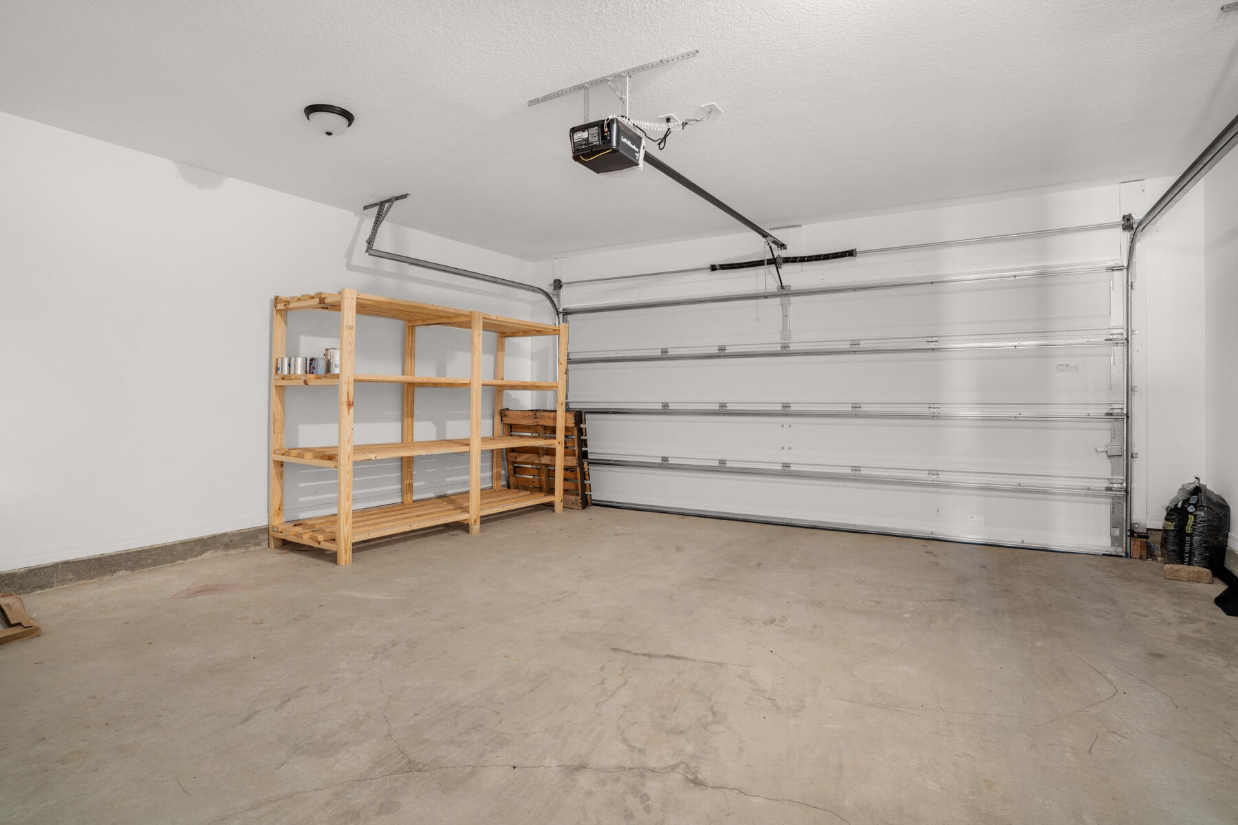 194 Wainwright Drive Crestview, FL 32539 - Photo 23 of 25 194 Wainwright Dr_20221121_104