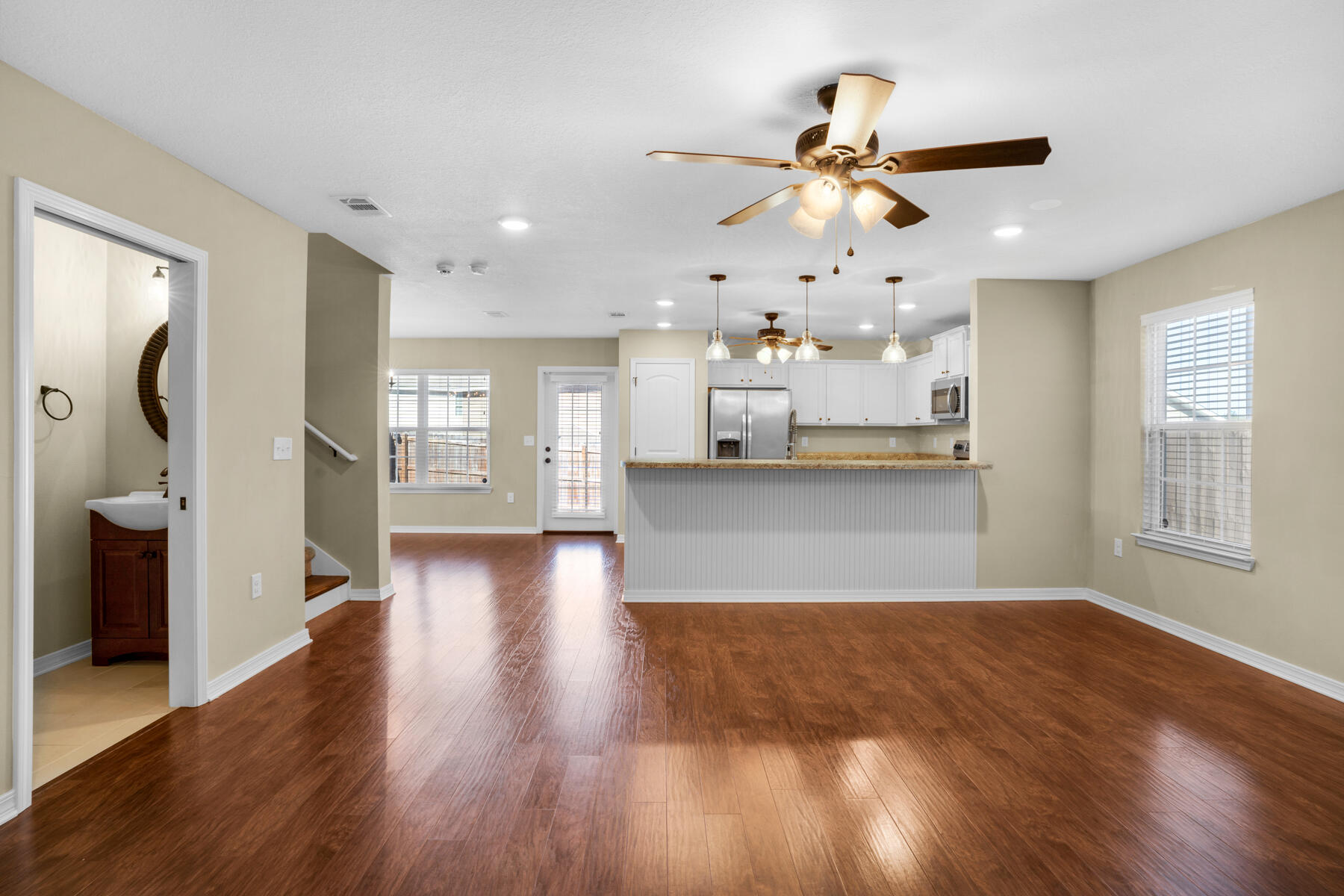 194 Wainwright Drive Crestview, FL 32539 - Photo 5 of 25 194 Wainwright Dr_20221121_018