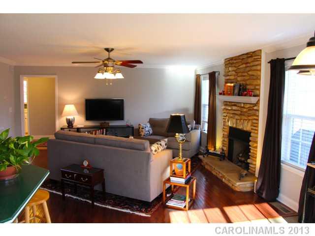 163 Nottingham Road Statesville, NC 28625 - Photo 3 of 16 Gallery Image 3