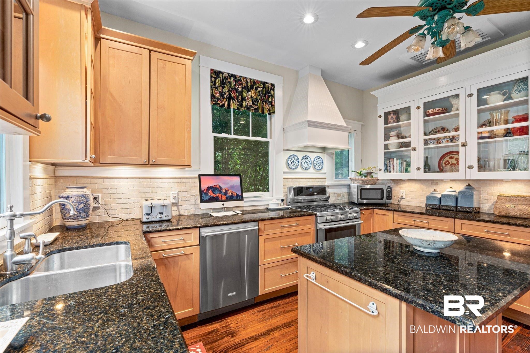 160 Houston Street Mobile, AL 36606 - Photo 14 of 36