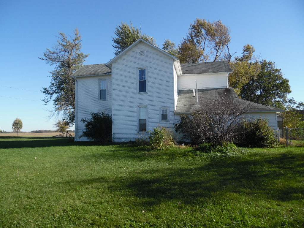5112 South Warren Road Warren, IN 46792 - Photo 21 of 25 Gallery Image 21