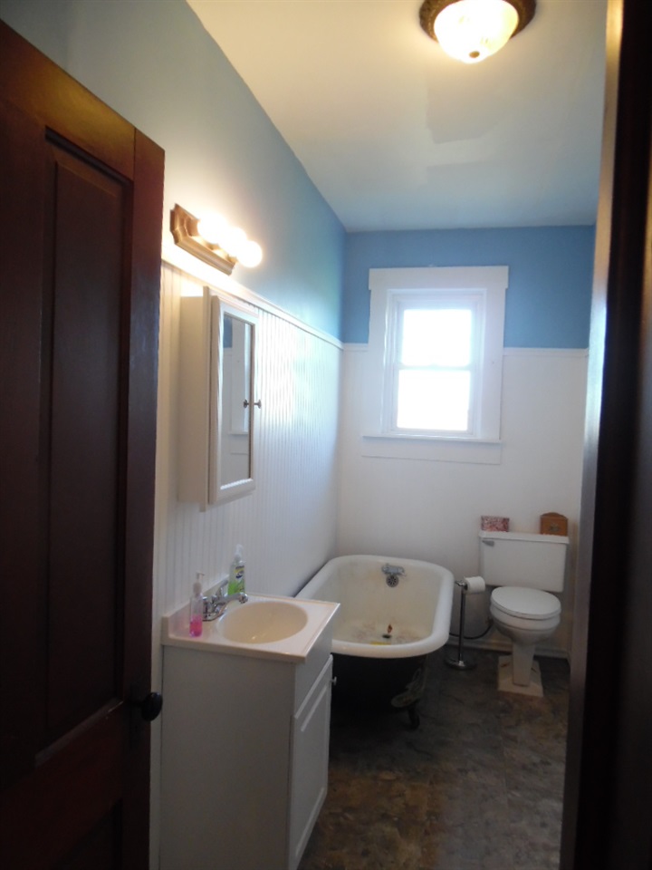 5112 South Warren Road Warren, IN 46792 - Photo 10 of 25 Gallery Image 10