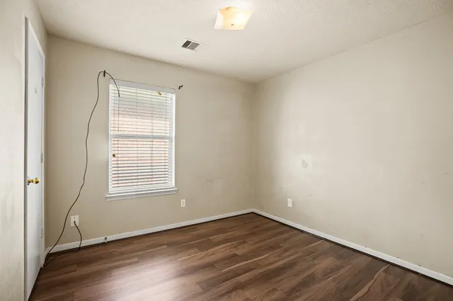 $1,950 | 5247 Panay Park Drive, Houston, TX 77048