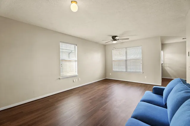 $1,950 | 5247 Panay Park Drive, Houston, TX 77048