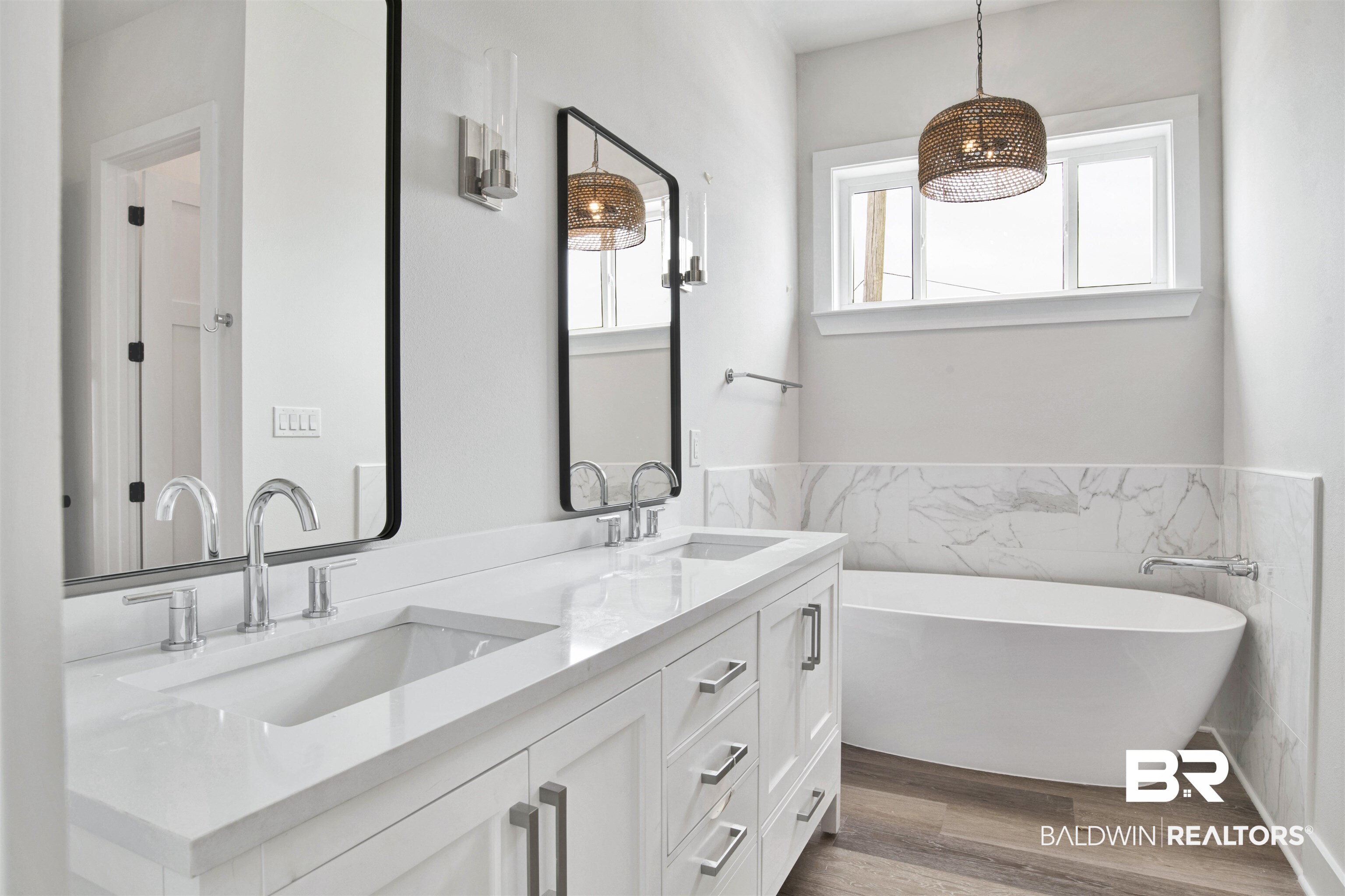 13942 River Road Pensacola, FL 32507 - Photo 20 of 43 Master bath
