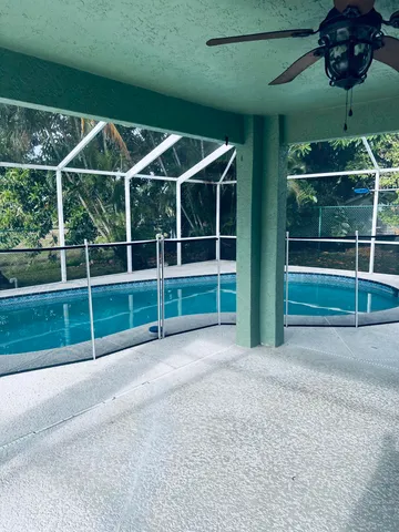 a view of a tennis court