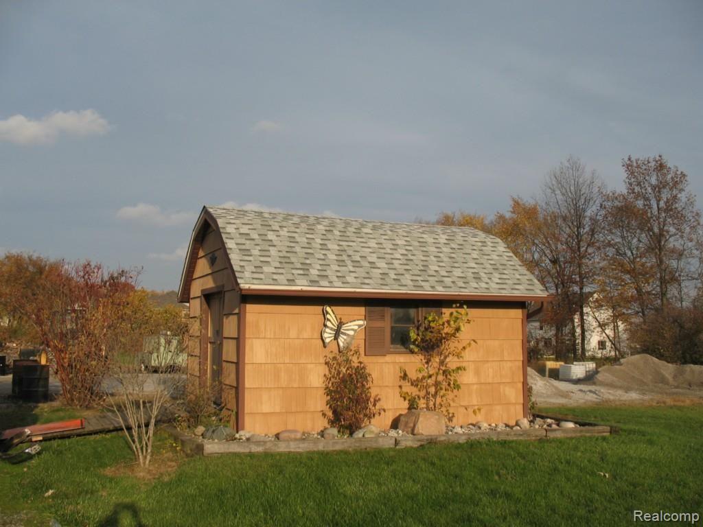 5330 Williams Road Newport, MI 48166 - Photo 3 of 44 5330 Williams Street 011.jpg