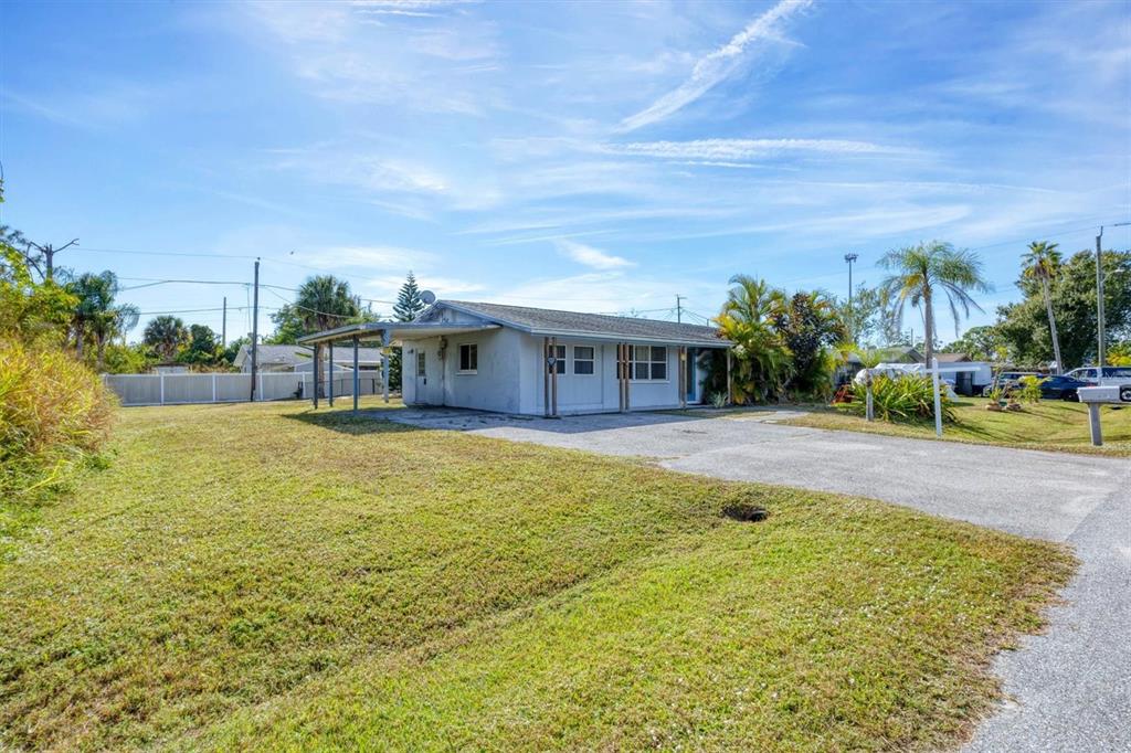 8301 Pelican Road Englewood, FL 34224 - Photo 2 of 18
