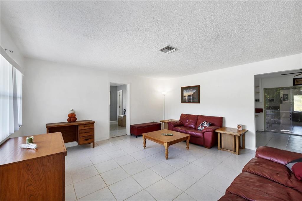 8301 Pelican Road Englewood, FL 34224 - Photo 6 of 18