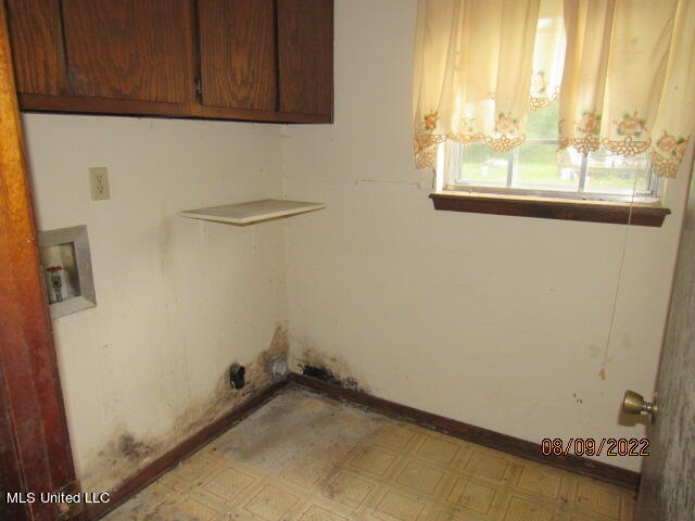 565 Spryfield Road Jackson, MS 39212 - Photo 5 of 11 LAUDRY ROOM