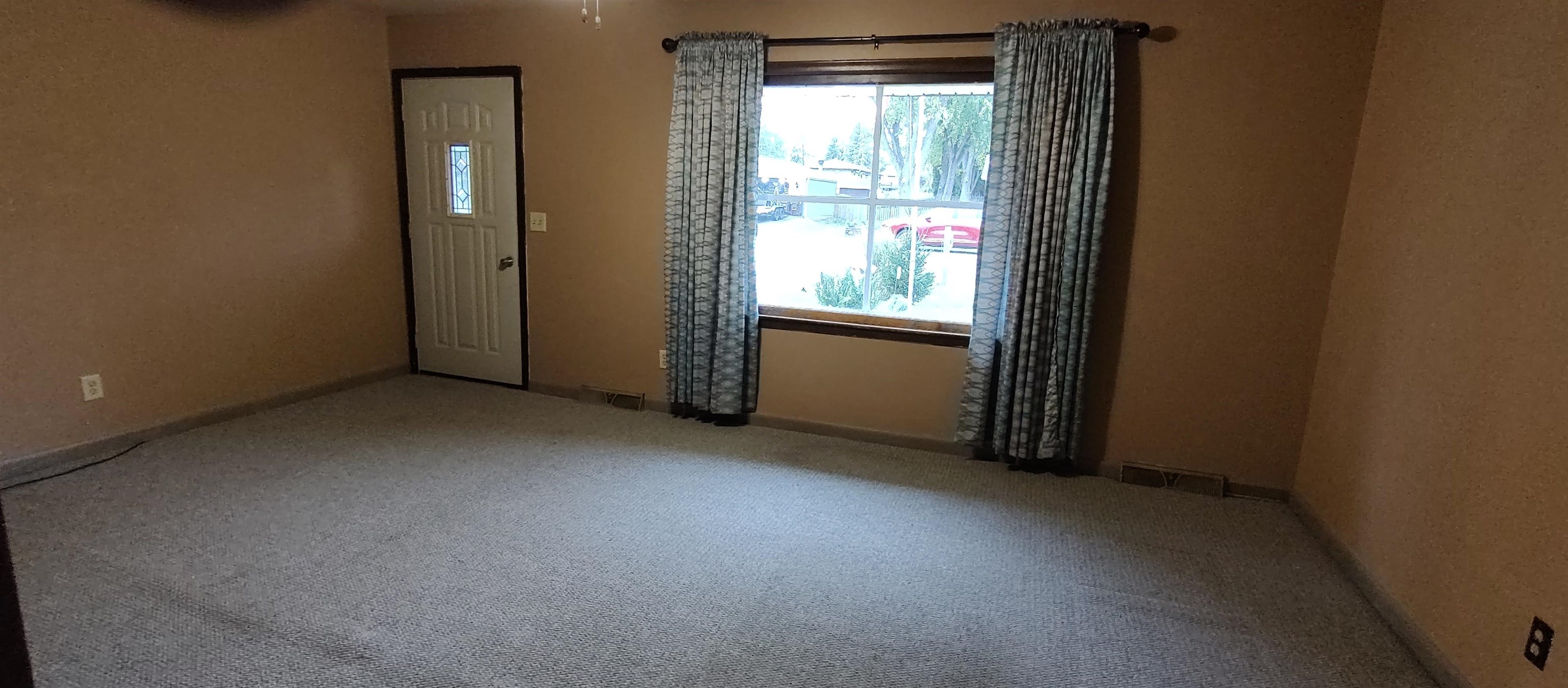 4466 Brookdale Road Rockford, IL 61109 - Photo 20 of 43 a view of room with window