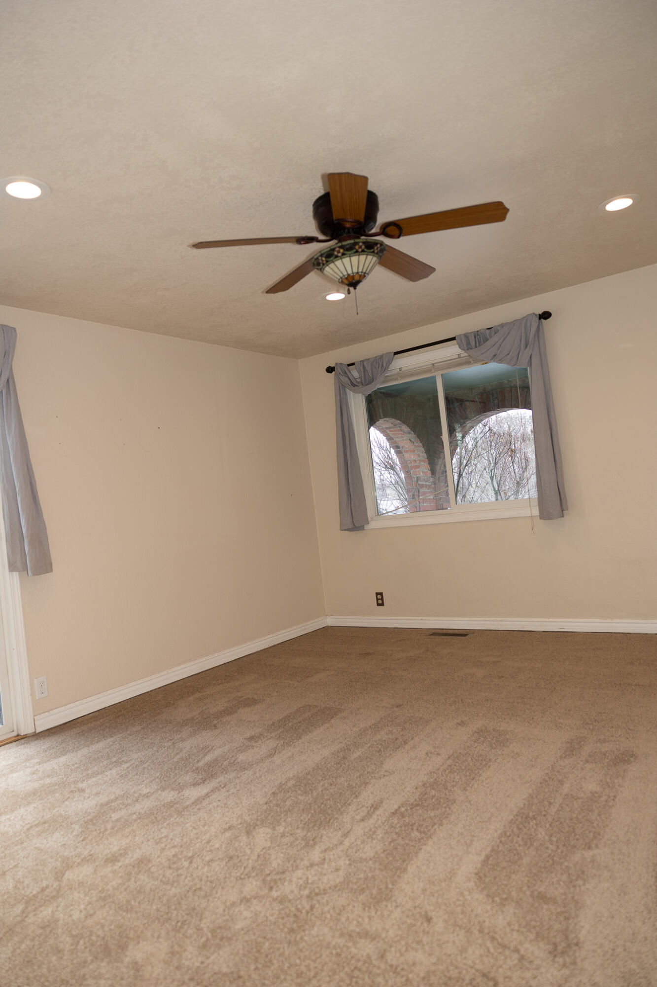 521 Old Midland Road Klamath Falls, OR 97603 - Photo 31 of 48 335A3391
